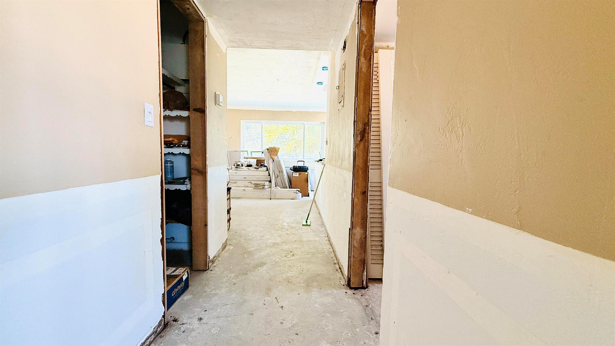 LAKESIDE POINT APT 4 COND - Residential