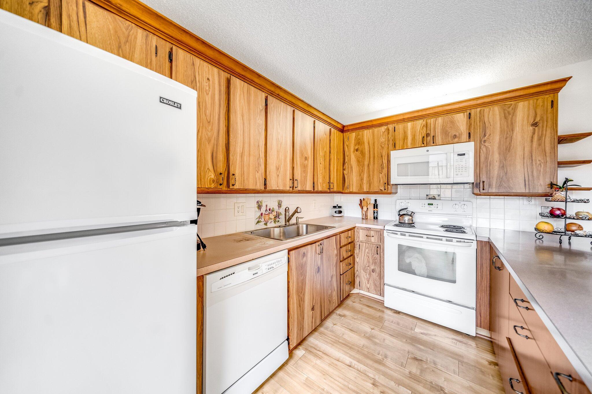 SANDALWOOD ESTATES - Residential