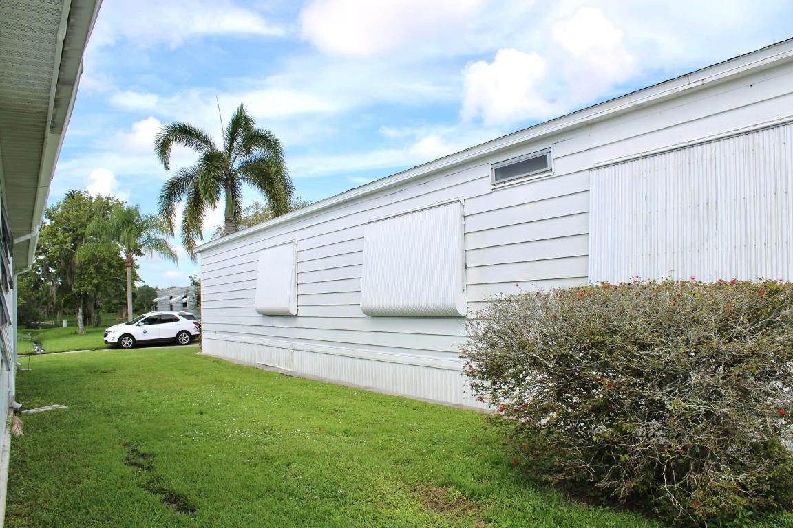 Spanish Lakes Riverfront - Residential