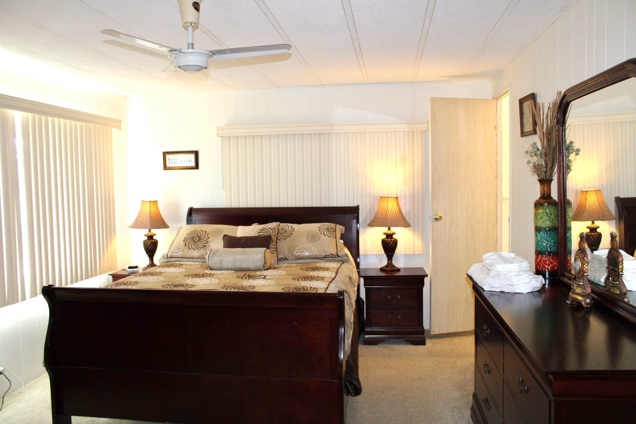 Spanish Lakes Riverfront - Residential