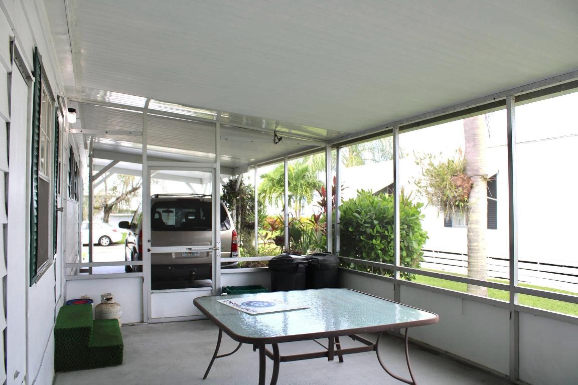 Spanish Lakes Riverfront - Residential