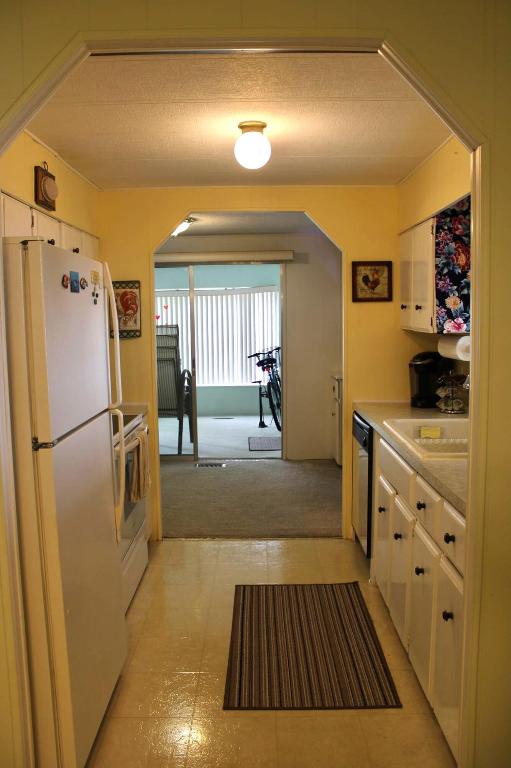 Spanish Lakes Riverfront - Residential