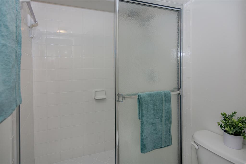 LAKESIDE CONDO - Residential