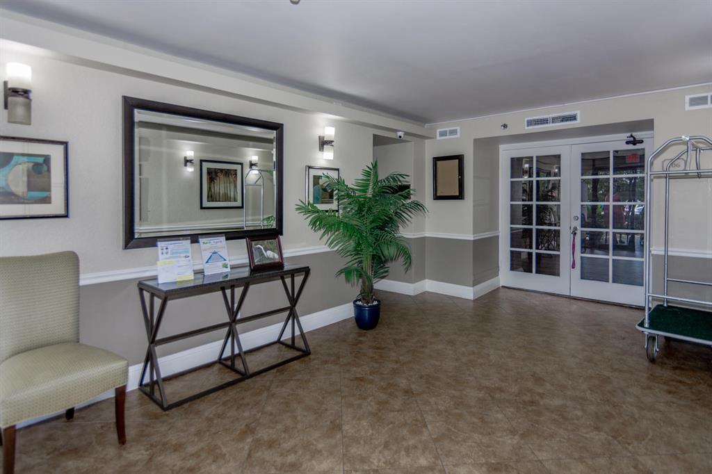 LAKESIDE CONDO - Residential