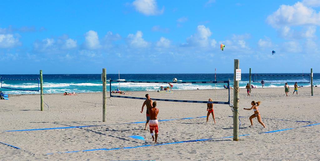 LAKESIDE CONDO - Residential