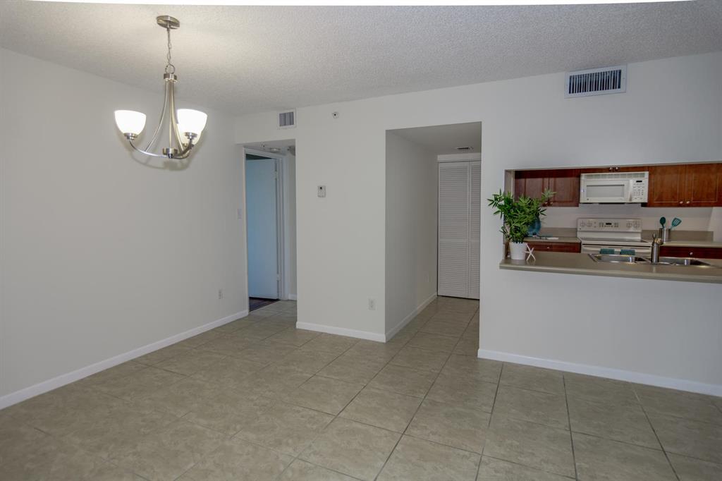 LAKESIDE CONDO - Residential