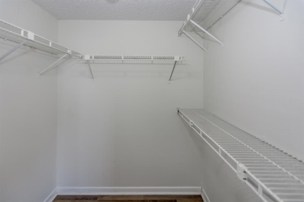 LAKESIDE CONDO - Residential