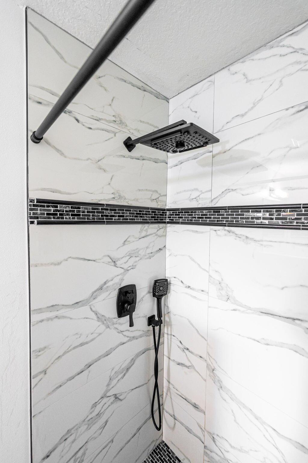 THIRD REPLAT OF PORTOFINO - Residential