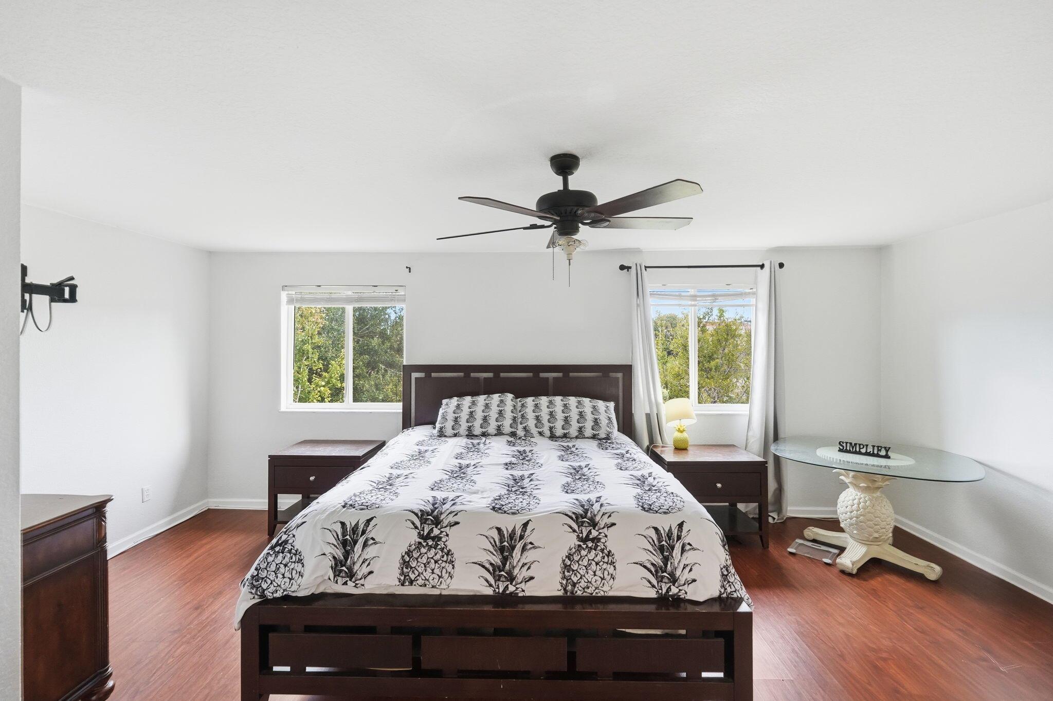 THIRD REPLAT OF PORTOFINO - Residential