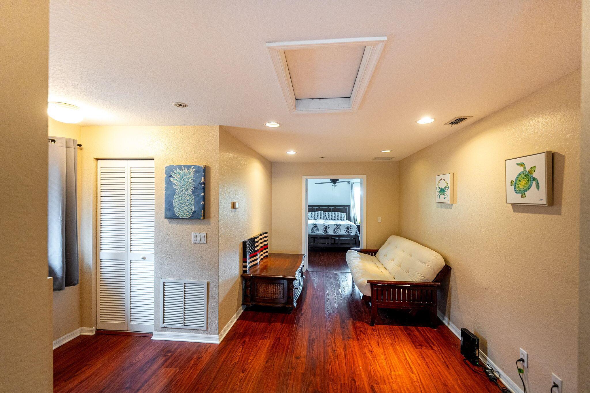 THIRD REPLAT OF PORTOFINO - Residential