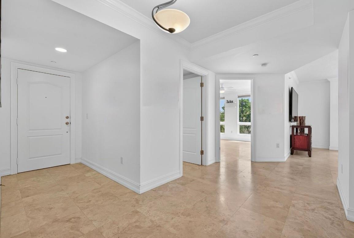 9 NE 20th Ave 302
