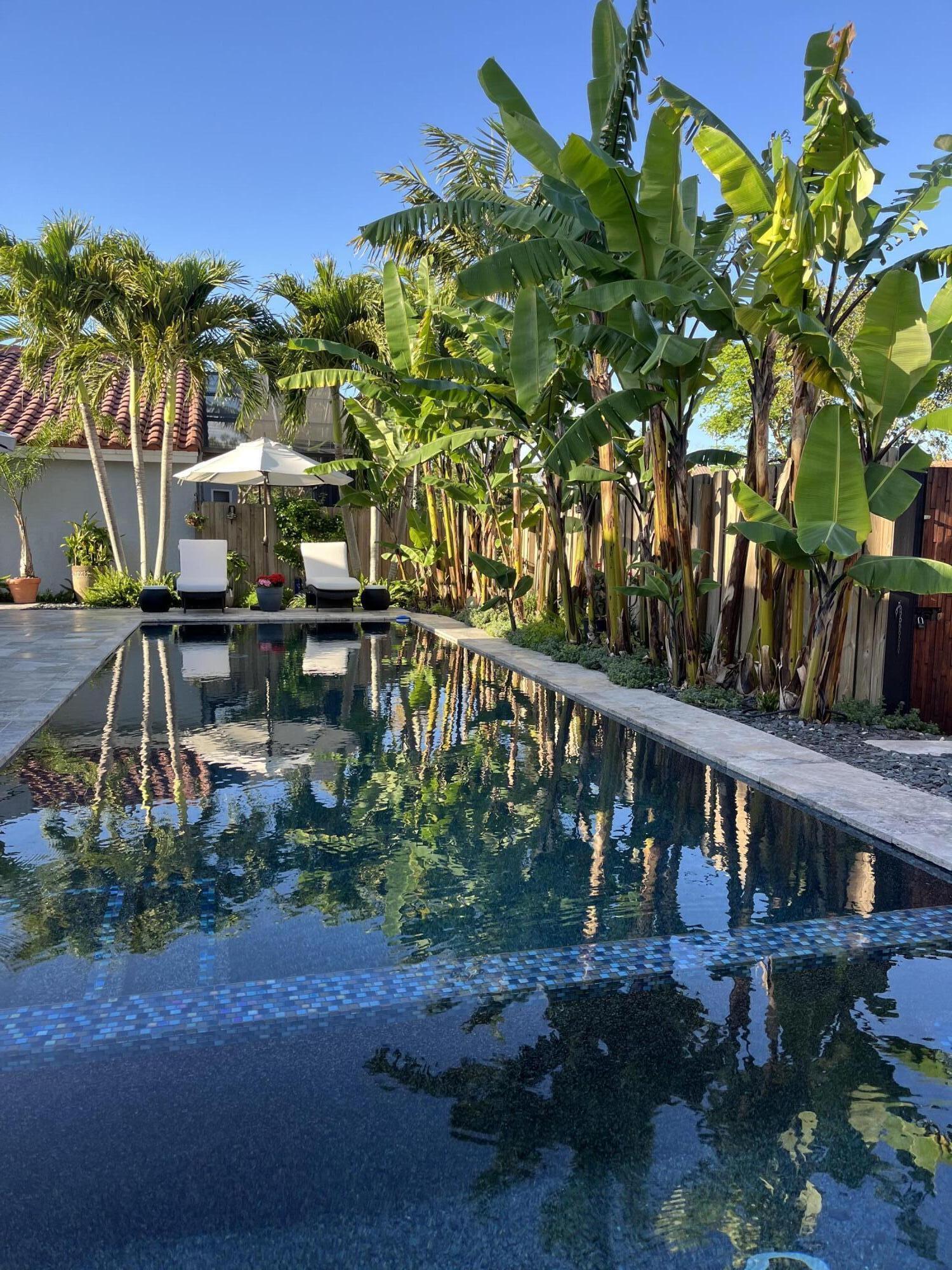 Country Isles Garden Homes - Residential