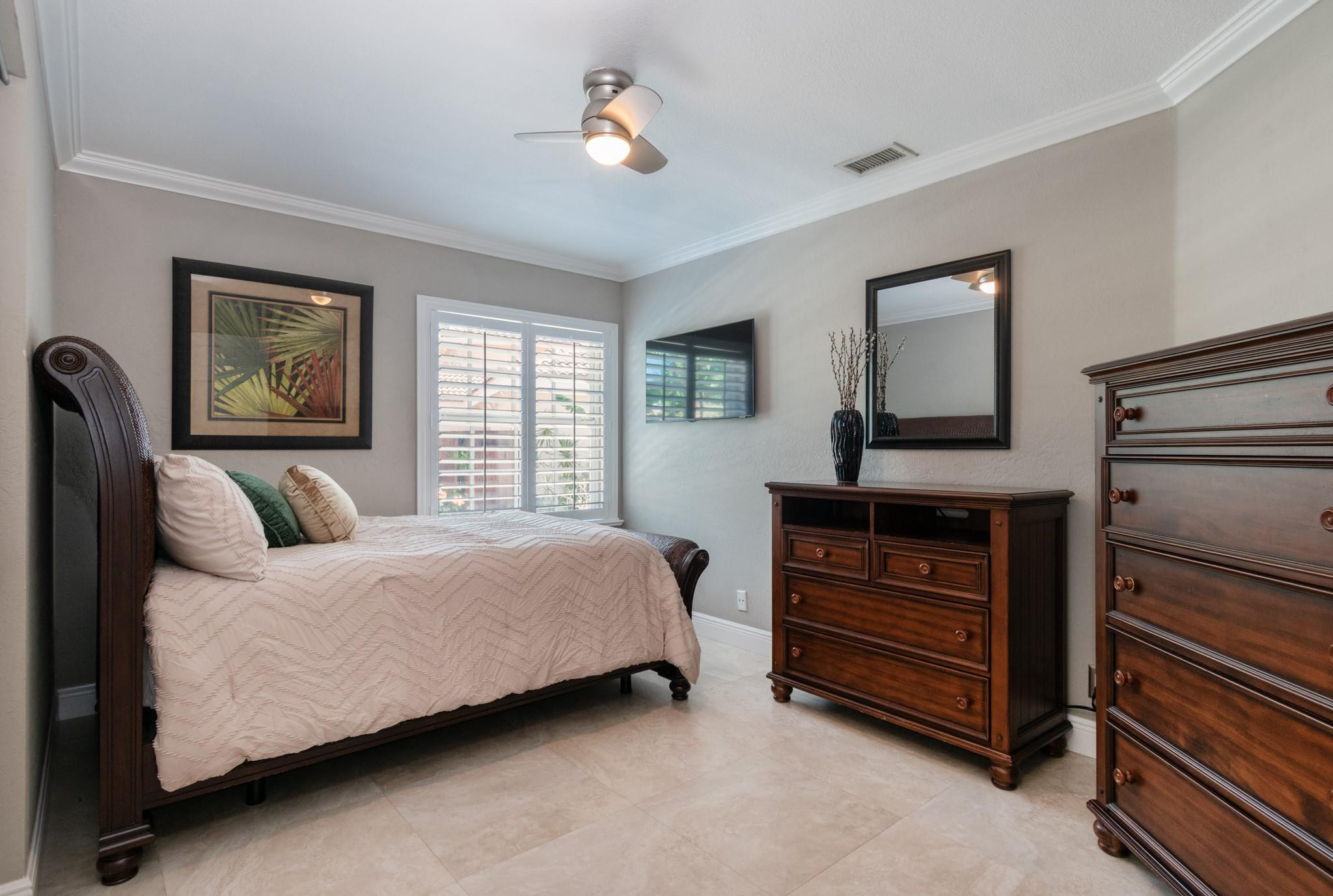 Country Isles Garden Homes - Residential