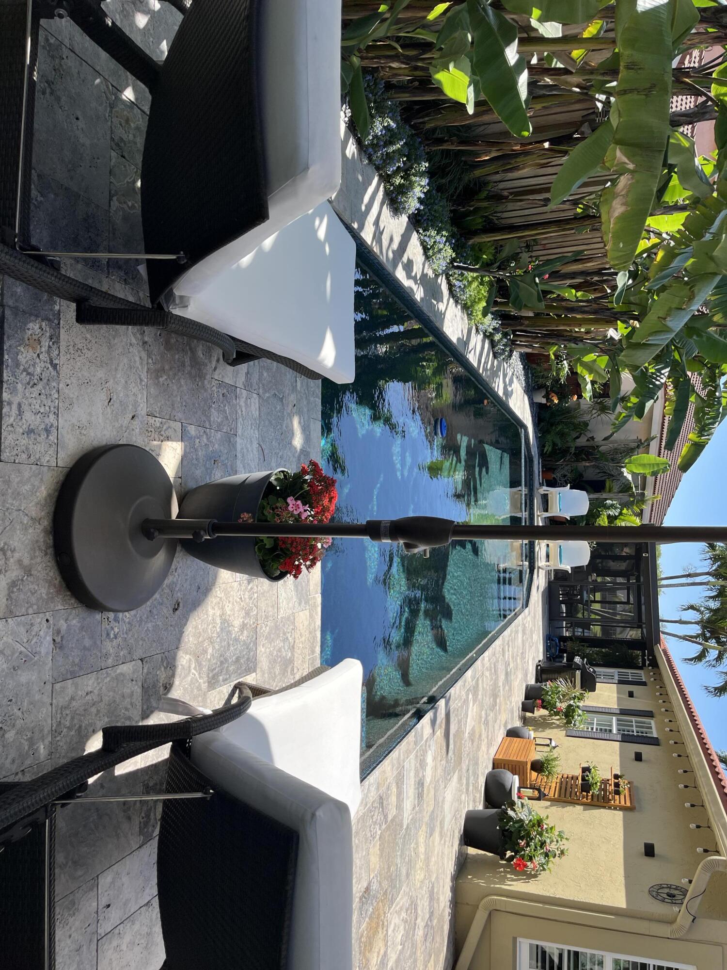 Country Isles Garden Homes - Residential