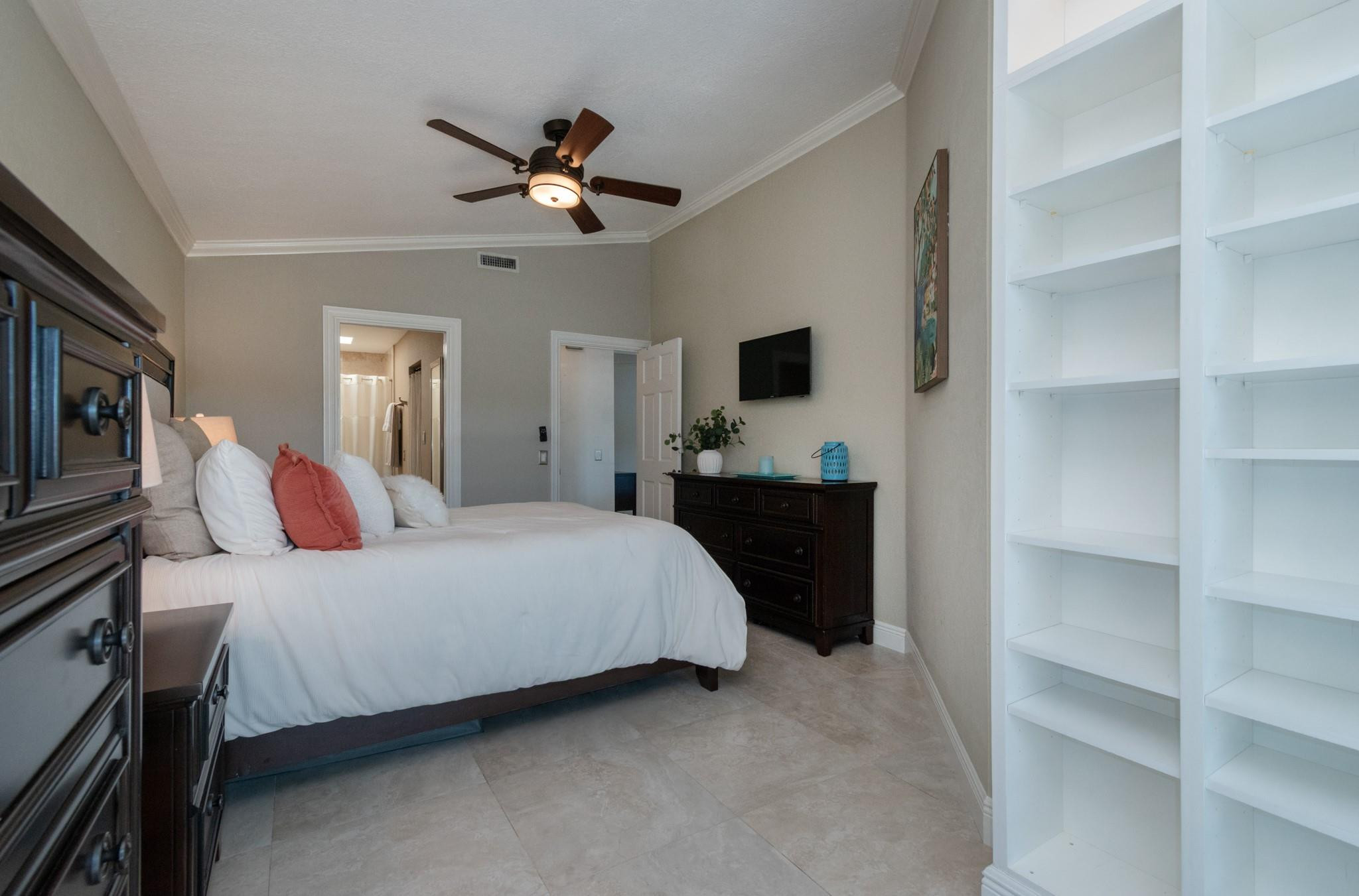 Country Isles Garden Homes - Residential