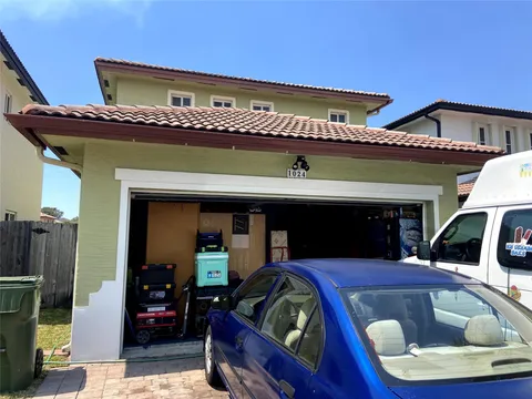 1024 NE 41st Ter, Homestead, FL MLS: F10493583