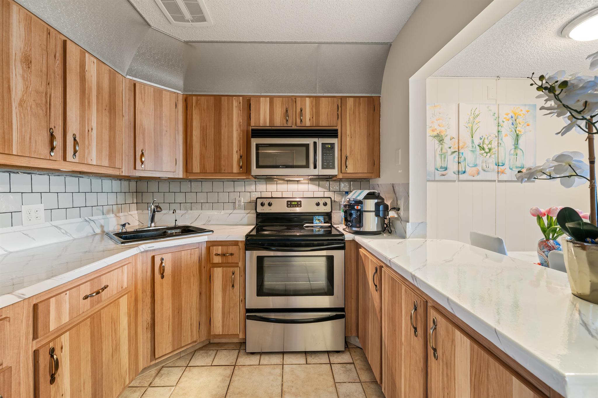 PINE RIDGE SOUTH I CONDO - Residential Lease