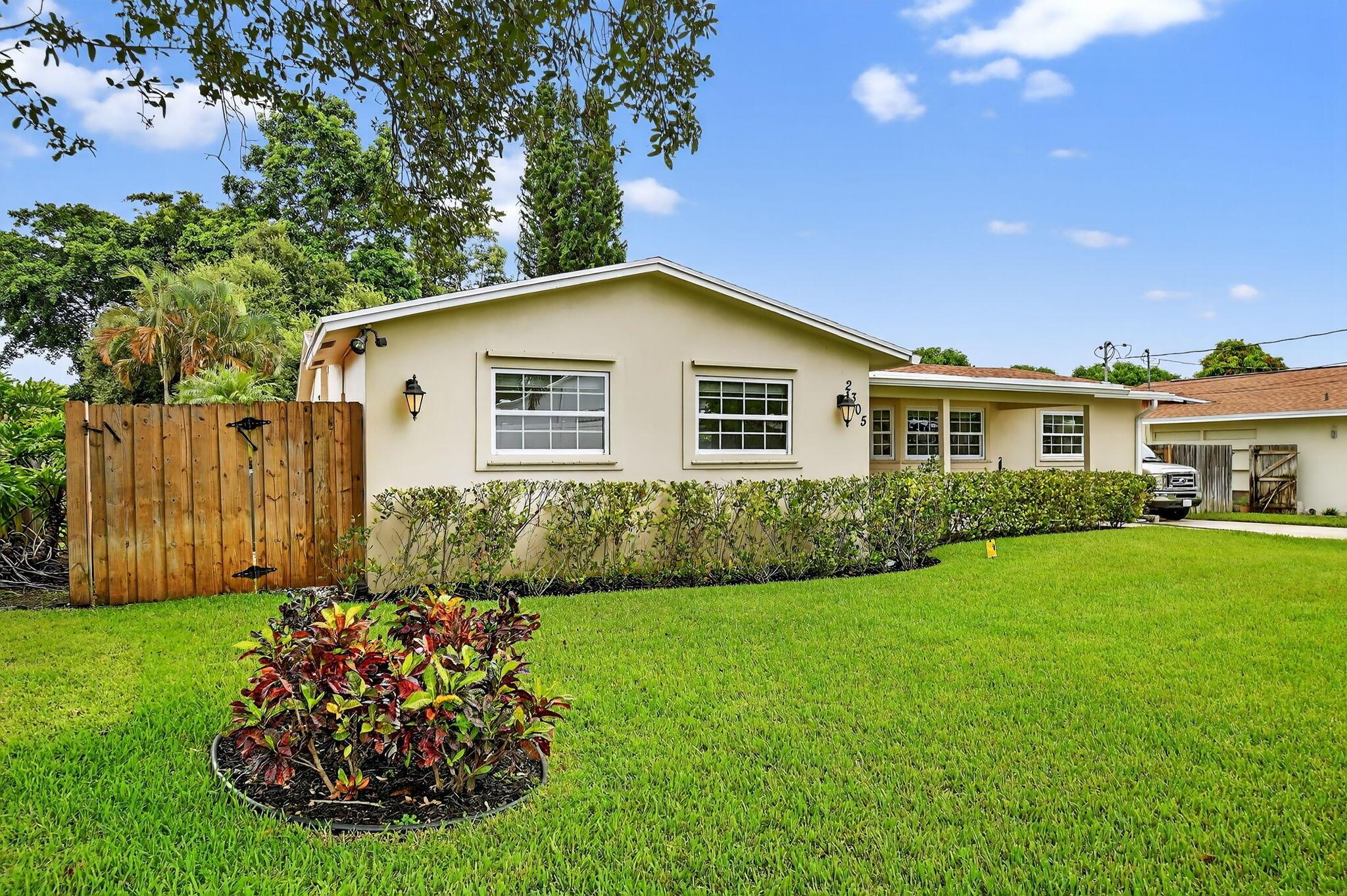 2305 Bermuda Drive