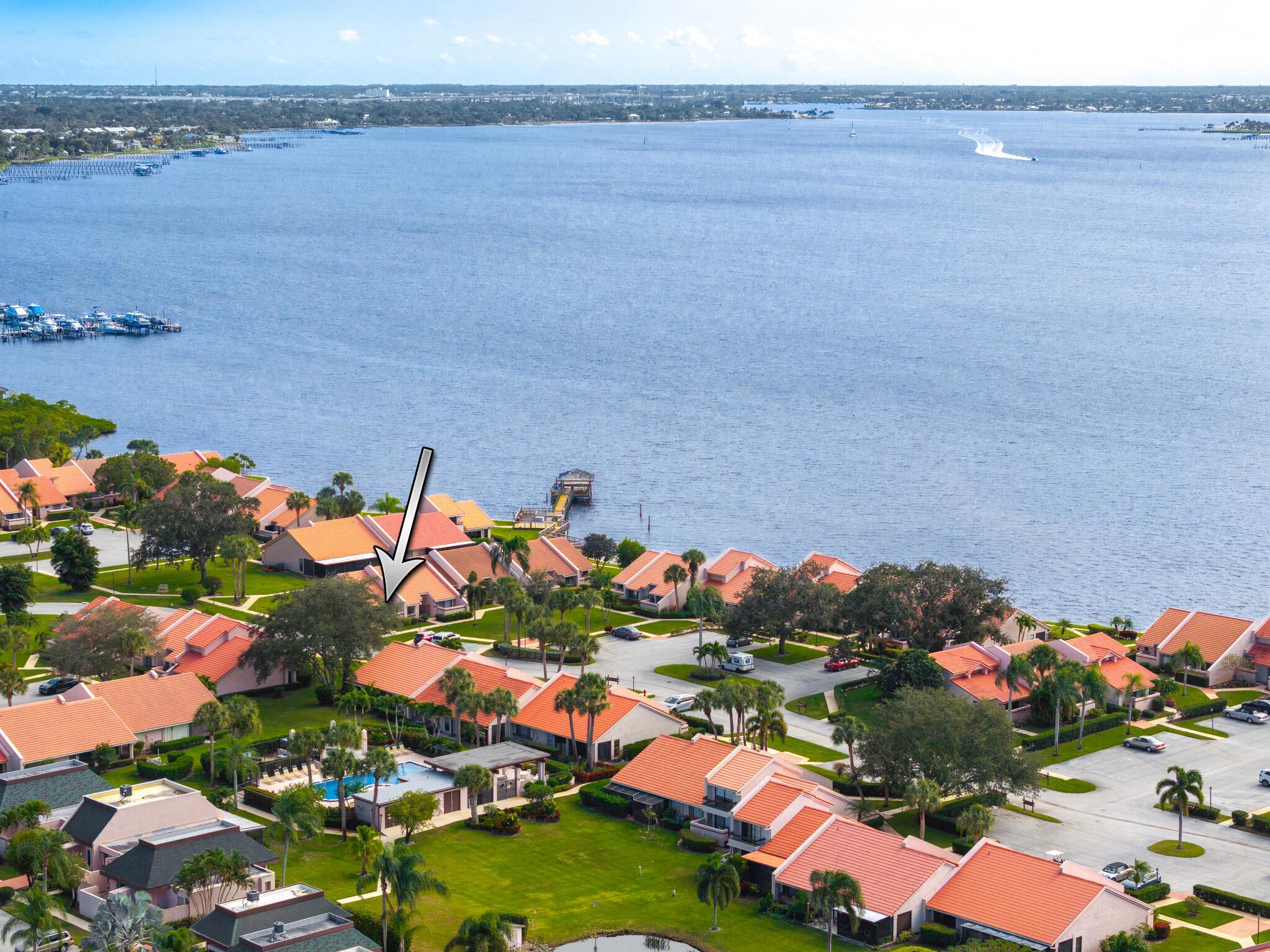 VILLAS OF SANDPIPER BAY U - Residential