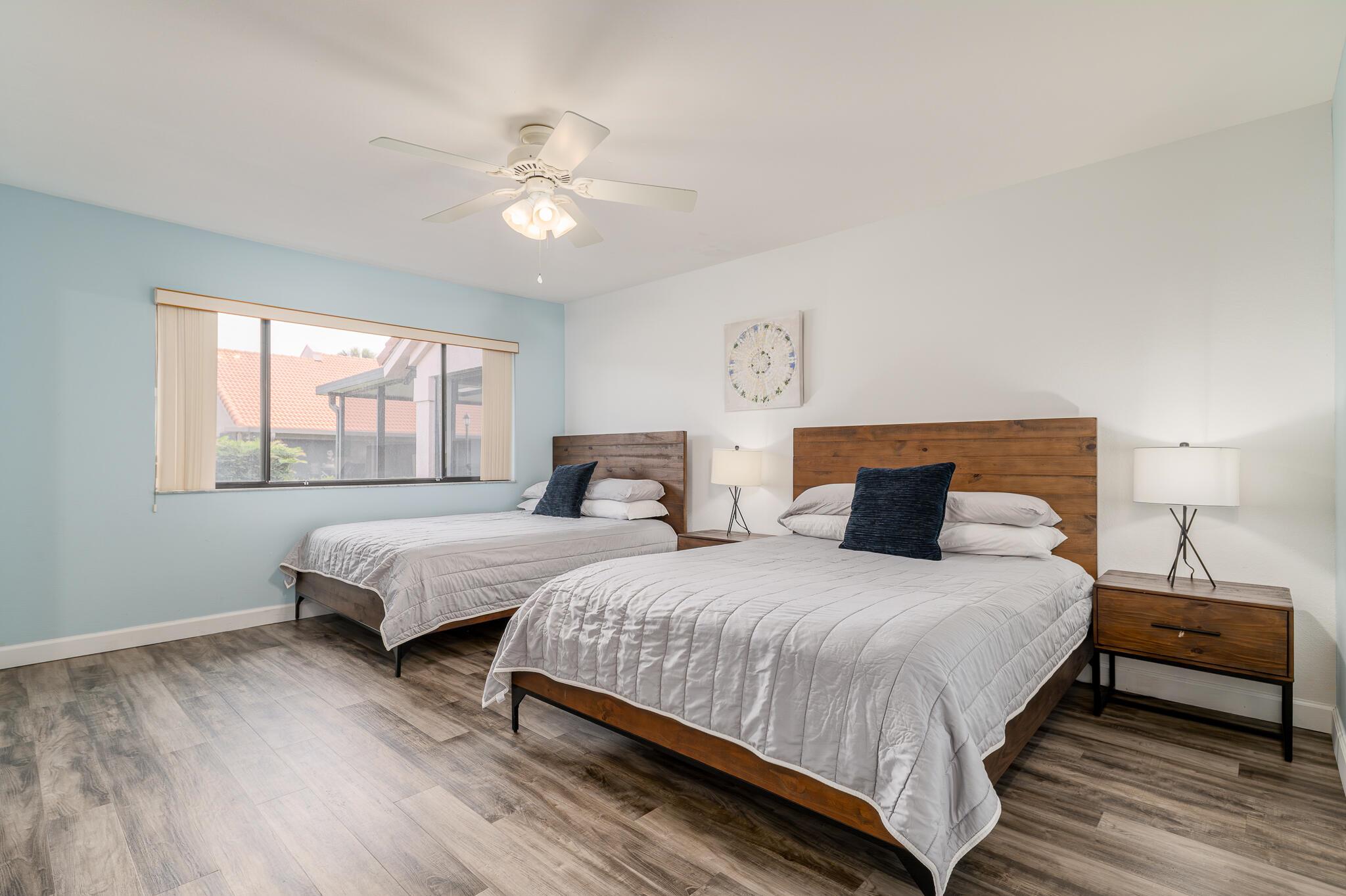 VILLAS OF SANDPIPER BAY U - Residential