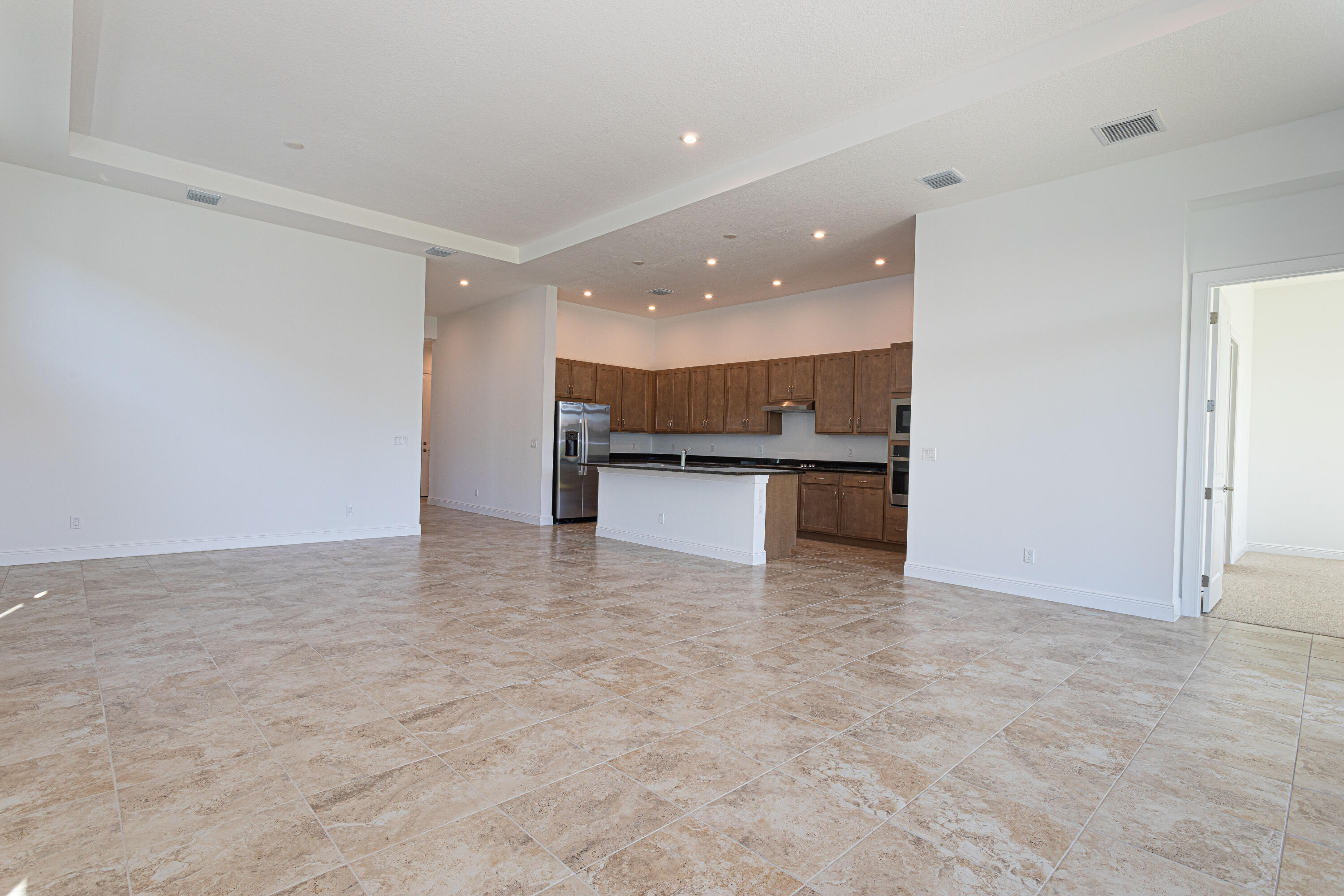 VERANO SOUTH PUD 1 - POD E - PLAT NO. 2 - Residential Lease
