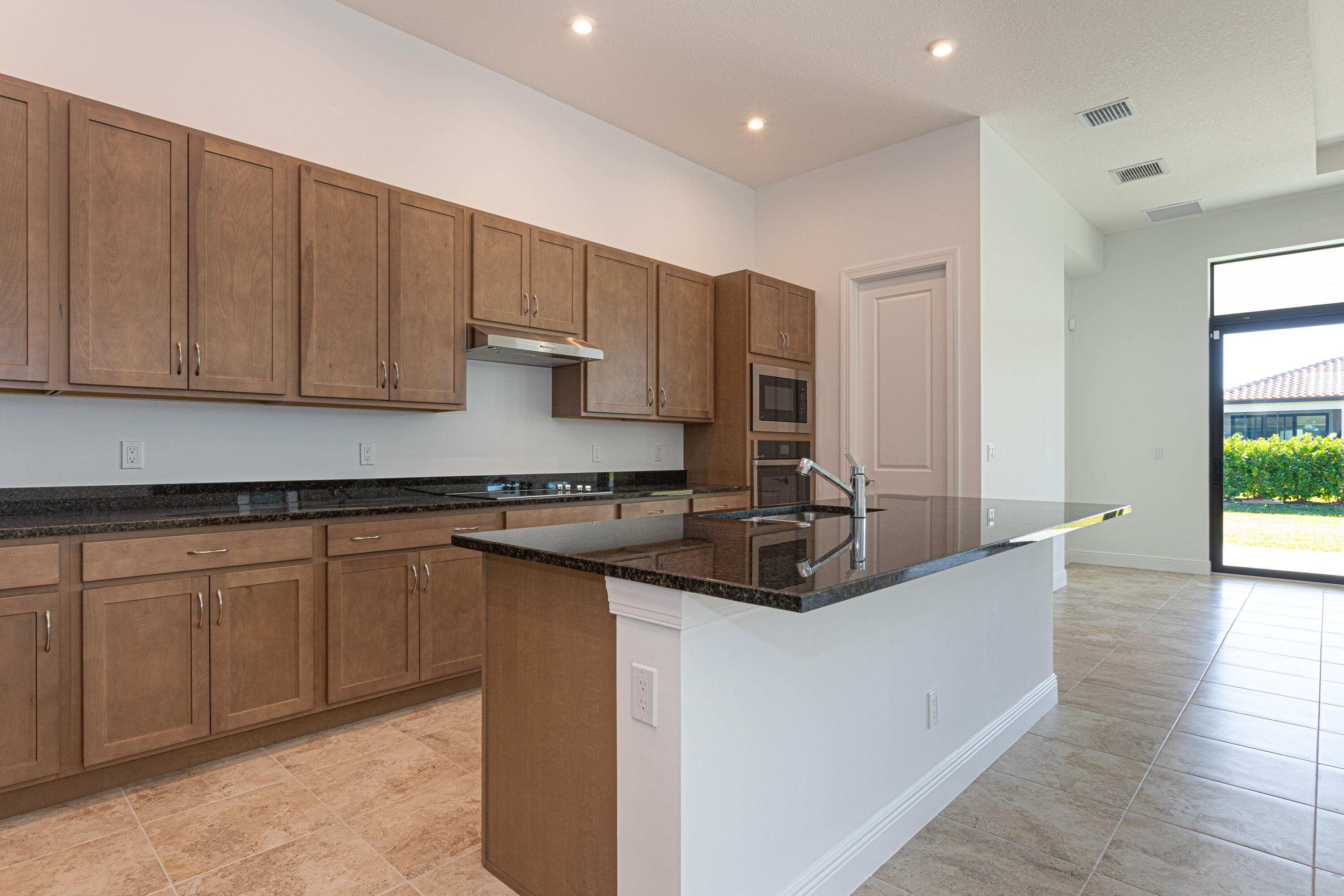VERANO SOUTH PUD 1 - POD E - PLAT NO. 2 - Residential Lease