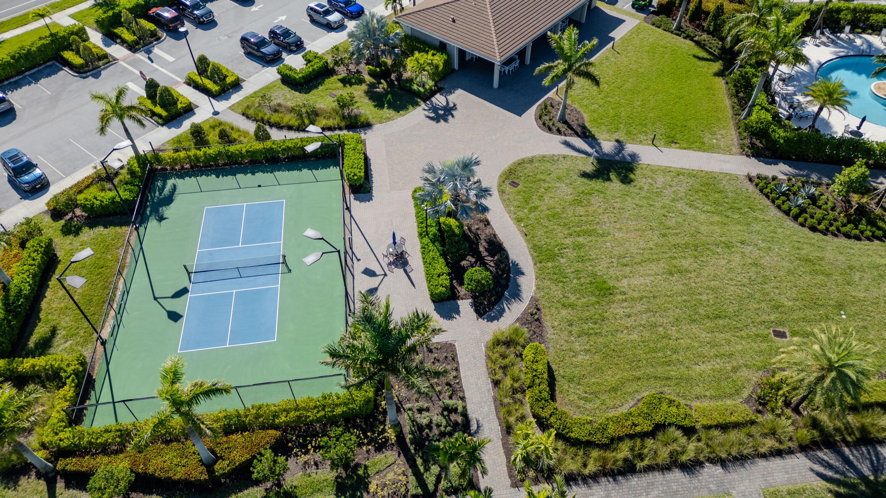 VERANO SOUTH PUD 1 - POD E - PLAT NO. 2 - Residential Lease