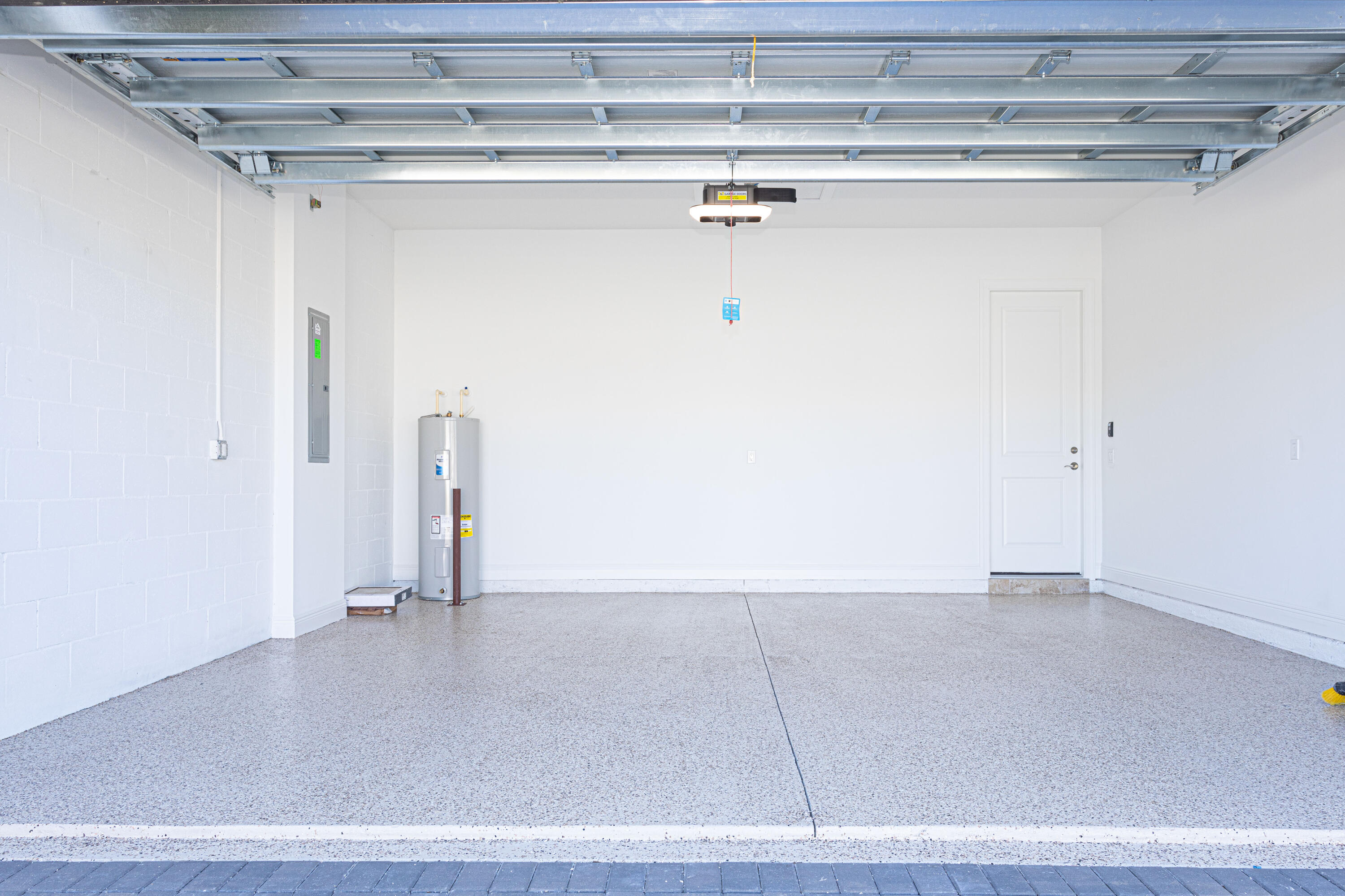 VERANO SOUTH PUD 1 - POD E - PLAT NO. 2 - Residential Lease