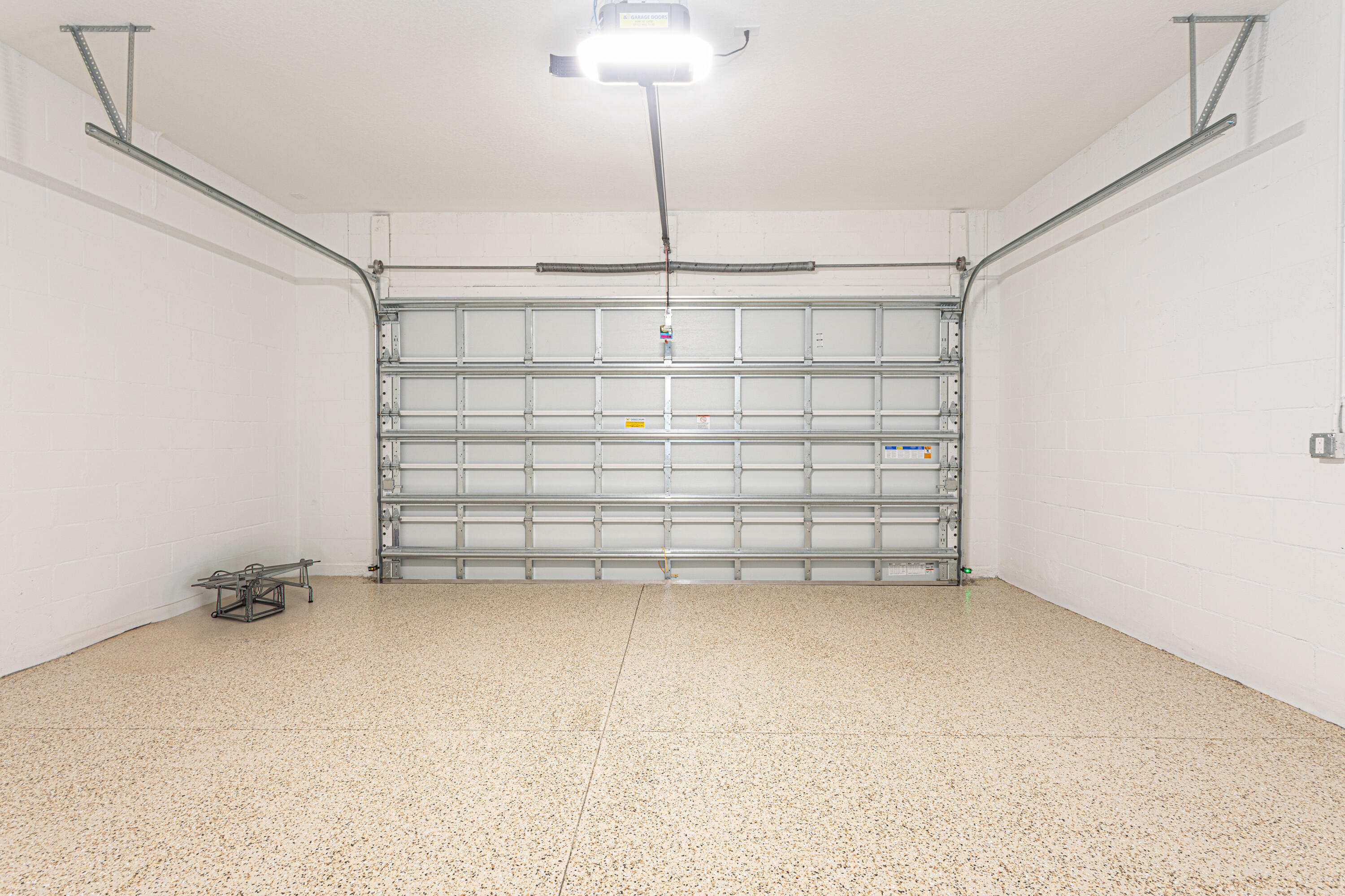 VERANO SOUTH PUD 1 - POD E - PLAT NO. 2 - Residential Lease