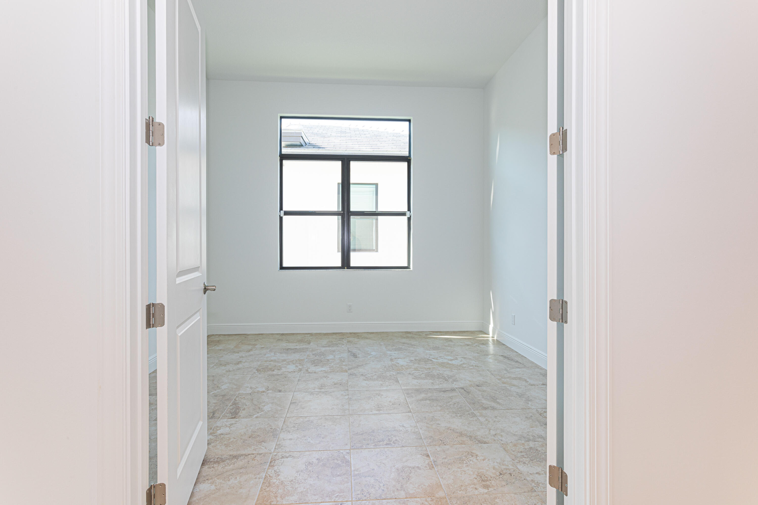 VERANO SOUTH PUD 1 - POD E - PLAT NO. 2 - Residential Lease