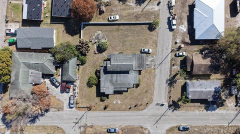 Property photo of 802 N 15th Street, Fort Pierce, FL 34950