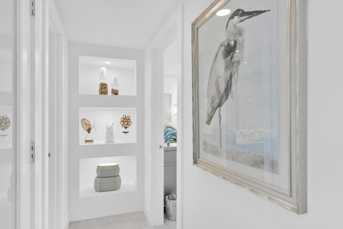 WHITEHALL - Residential