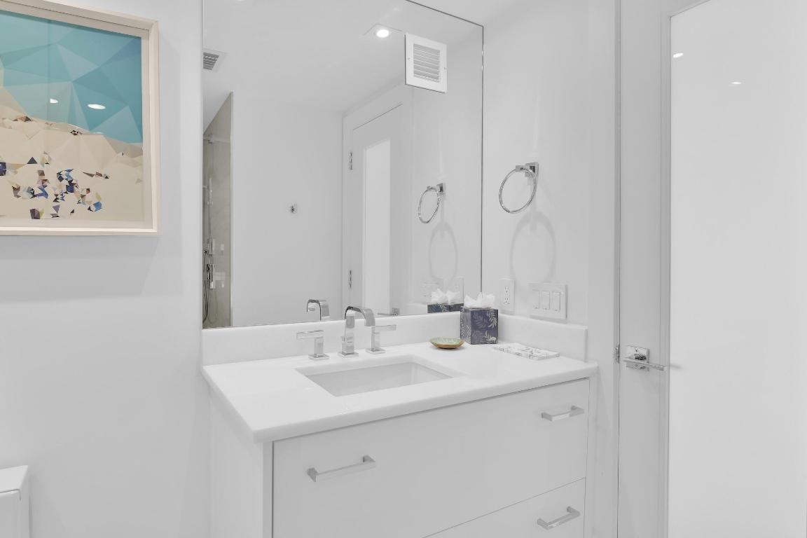 WHITEHALL - Residential