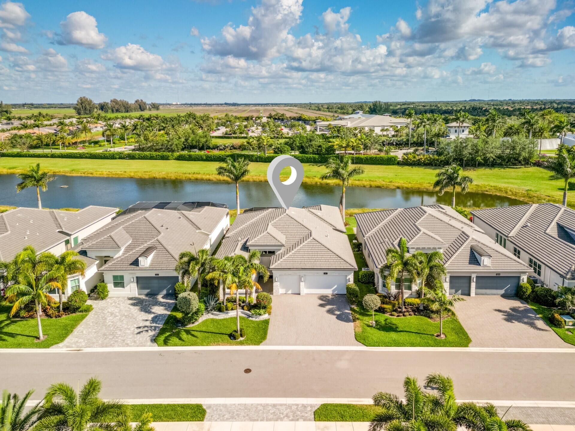 9237 Seahorse Bay Dr