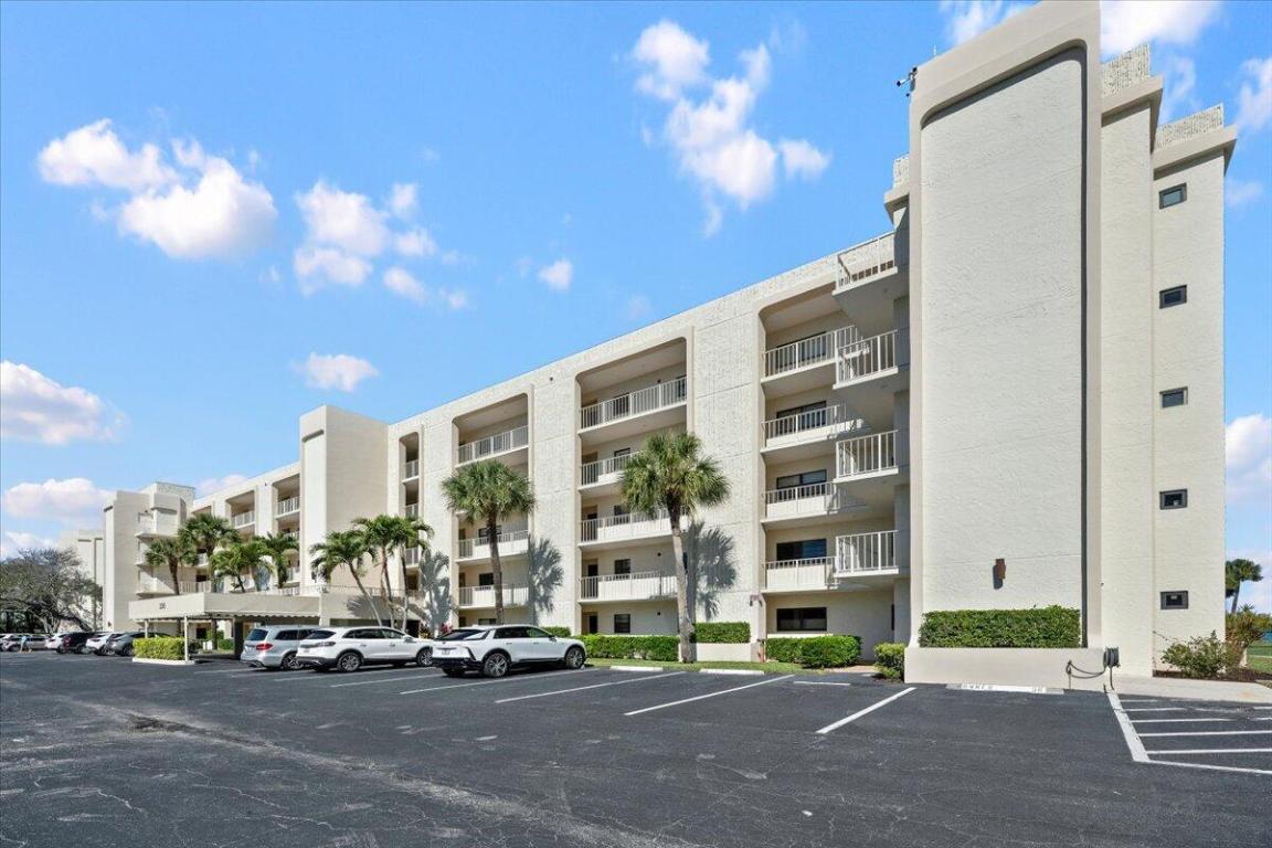 200 Intracoastal Place 207