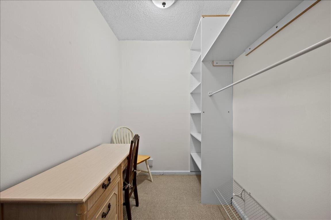 BROADVIEW - Residential