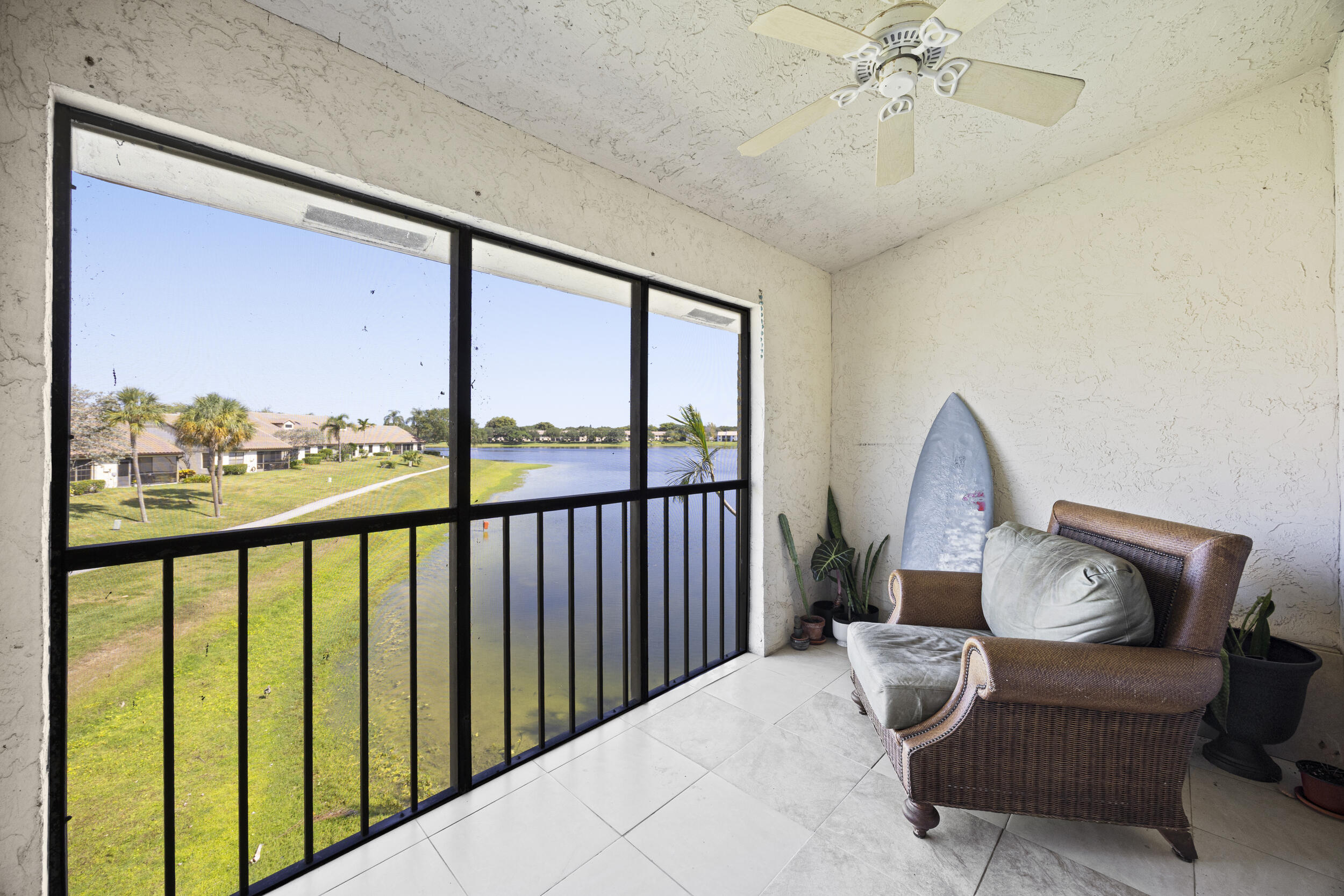 LAKE WINDWOOD CONDO - Residential