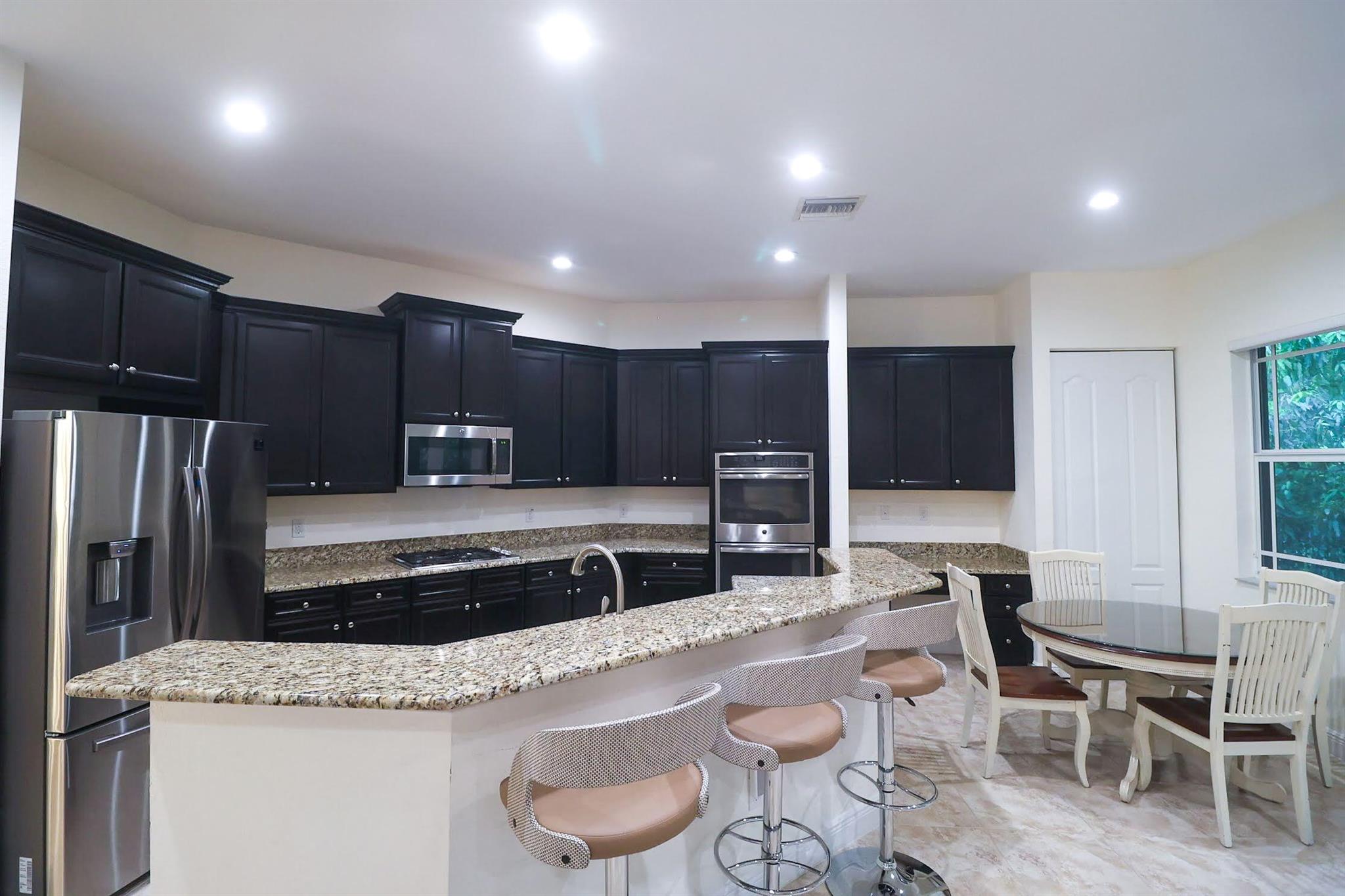 8581 Waterside Court