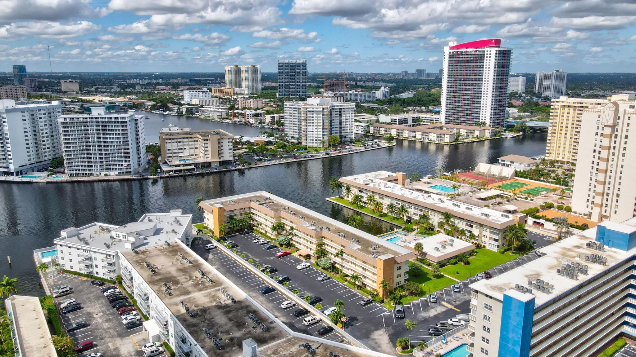 ISLANDS-JAMAICA CONDO - Residential