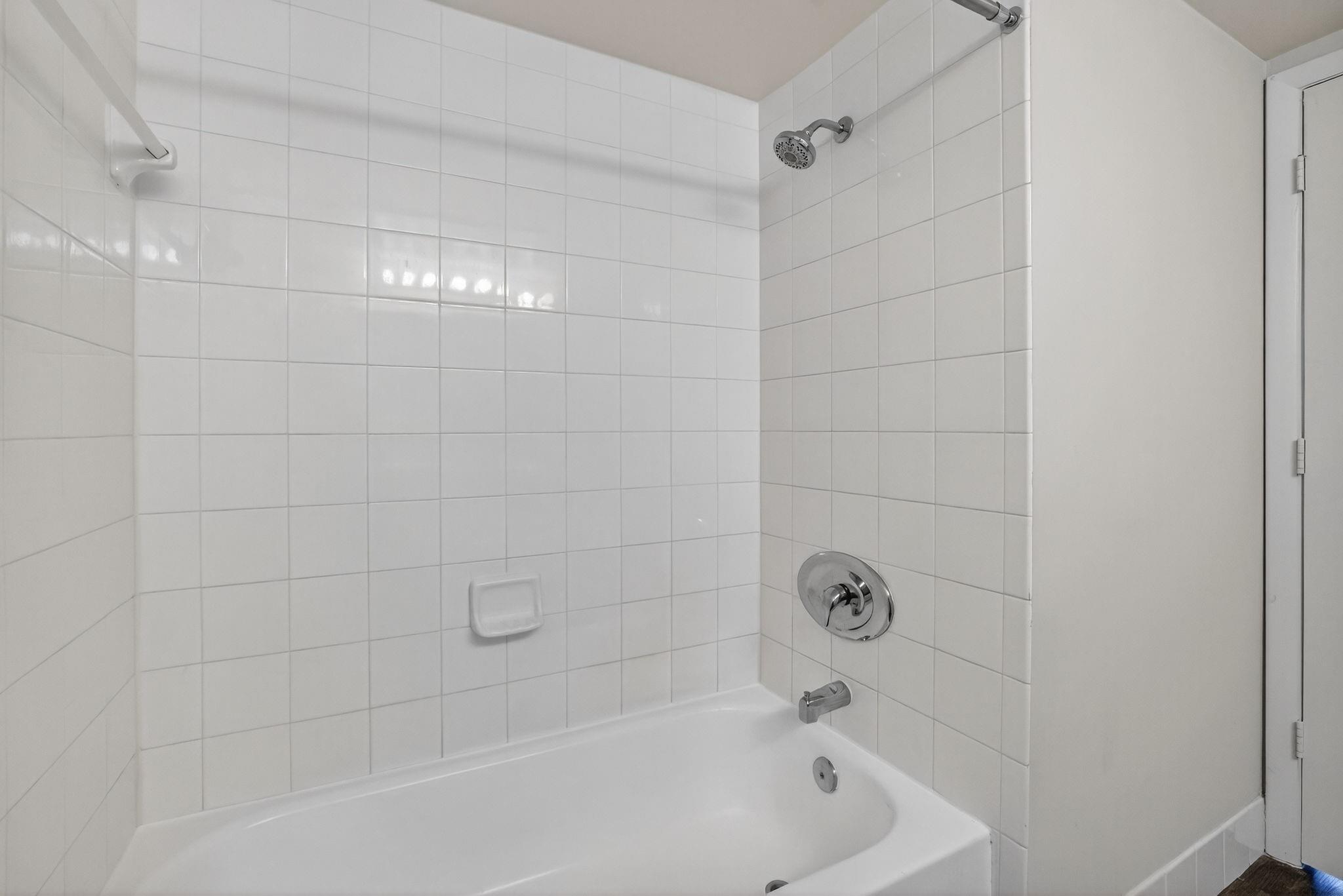 The Tides At Bridgeside S - Residential Lease