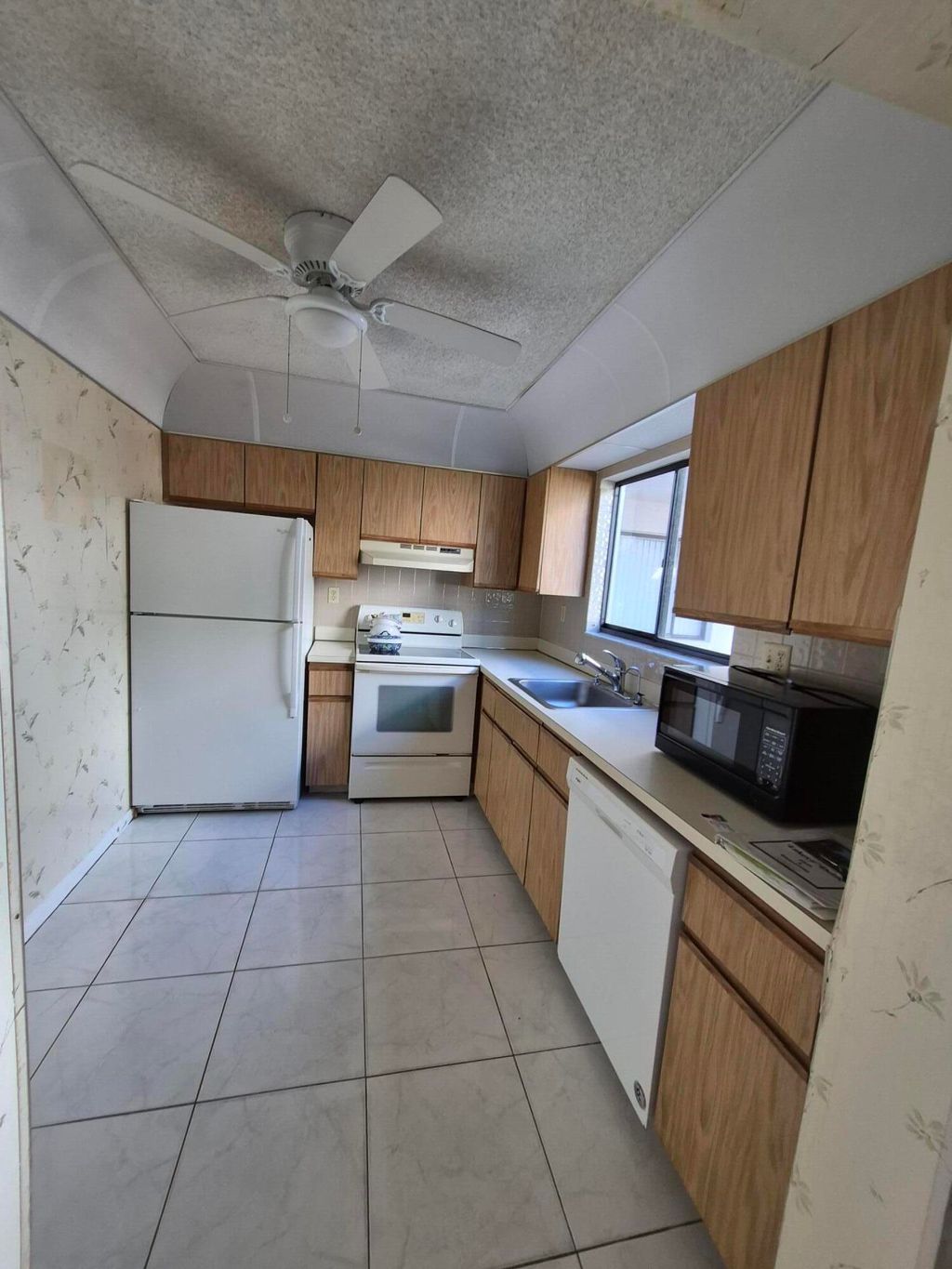 Photo of 15108 Ashland Drive #195, Delray Beach, FL 33484 (MLS # R11156432)