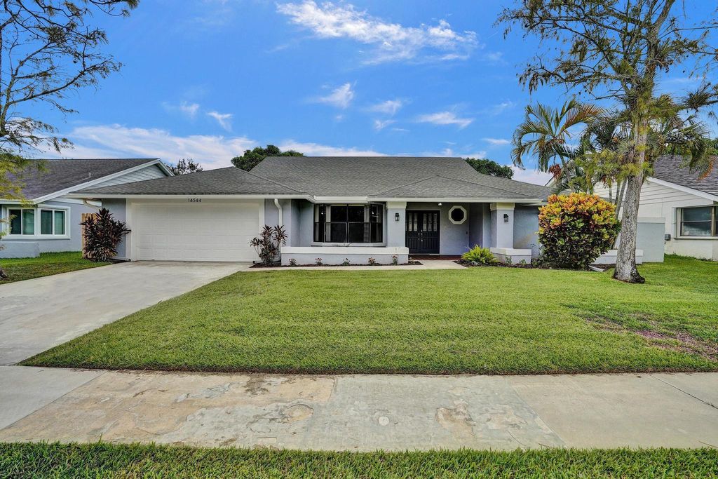 Photo of 14544 Autumn Avenue, Wellington, FL 33414 (MLS # R11013707)