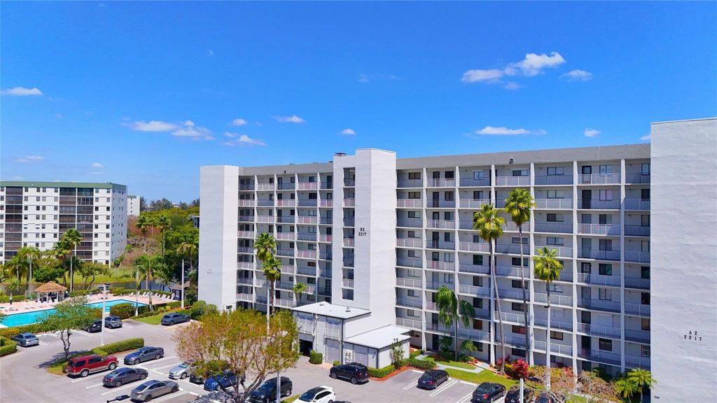 Photo of 2217 Cypress Island Drive #206, Pompano Beach, FL 33069 (MLS # F10498353)