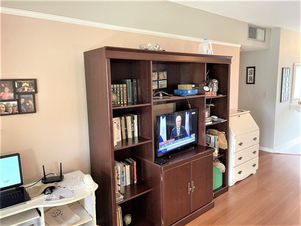 NETTLE GARDENS - Residential