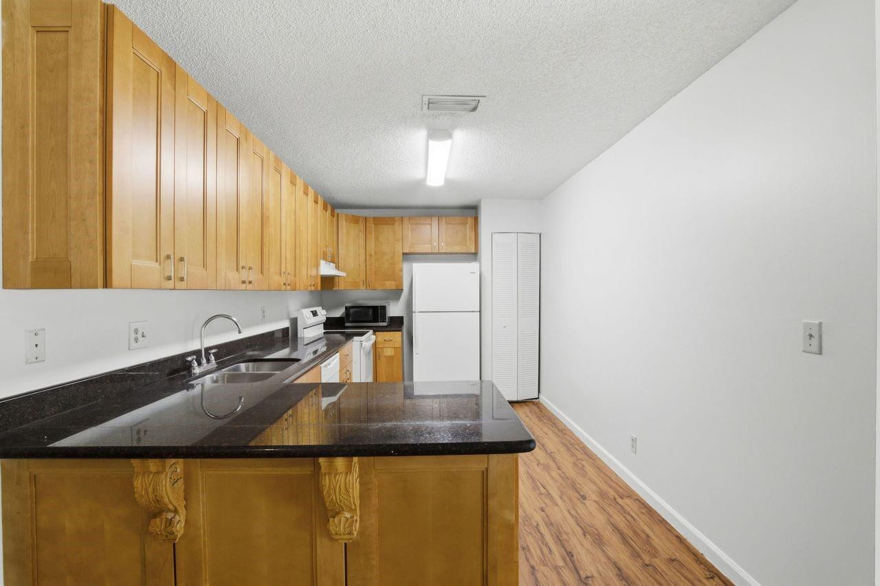 Park At Windwood Condo 01 - Residential Lease