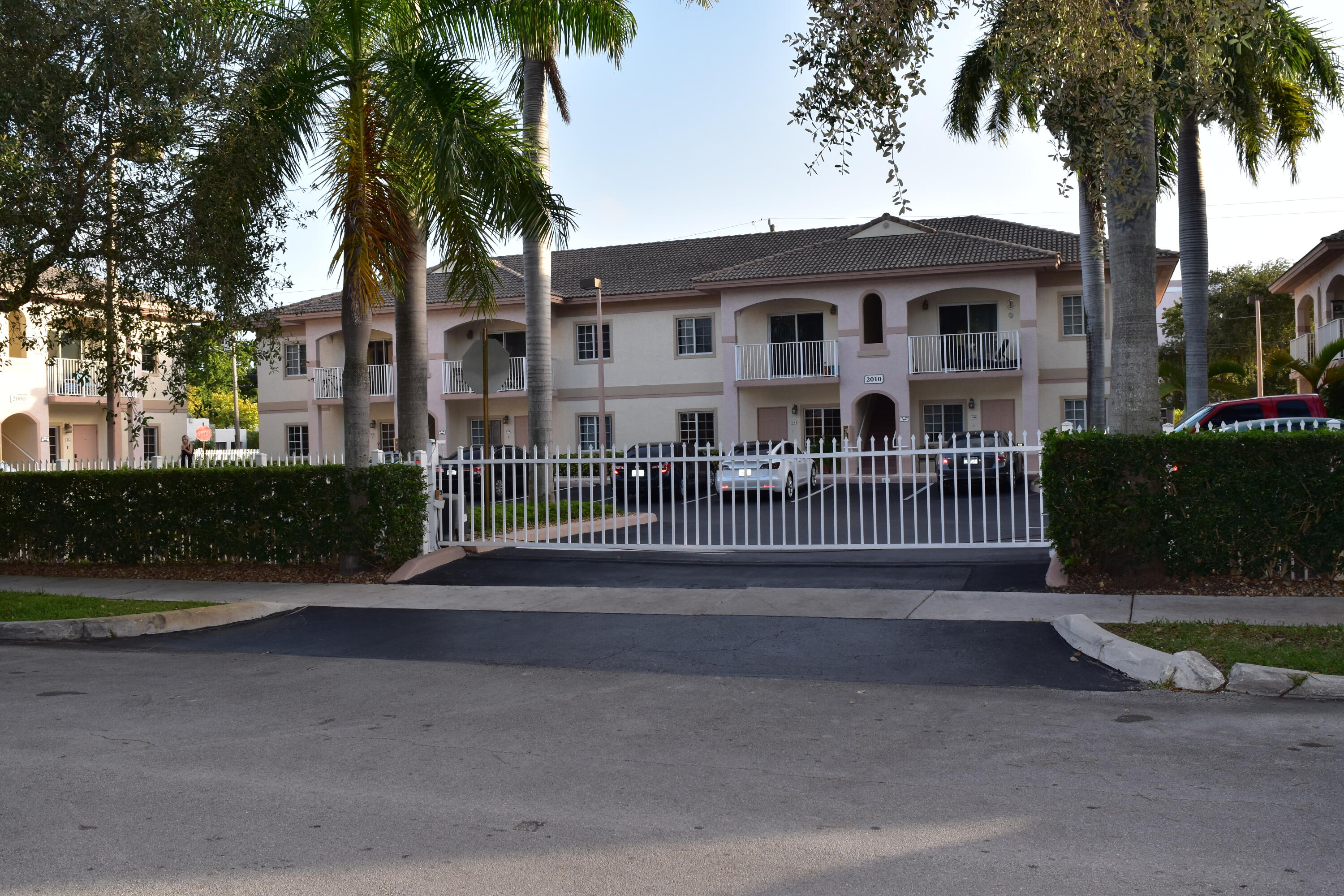 CENTERVILLE CONDO - Residential Lease