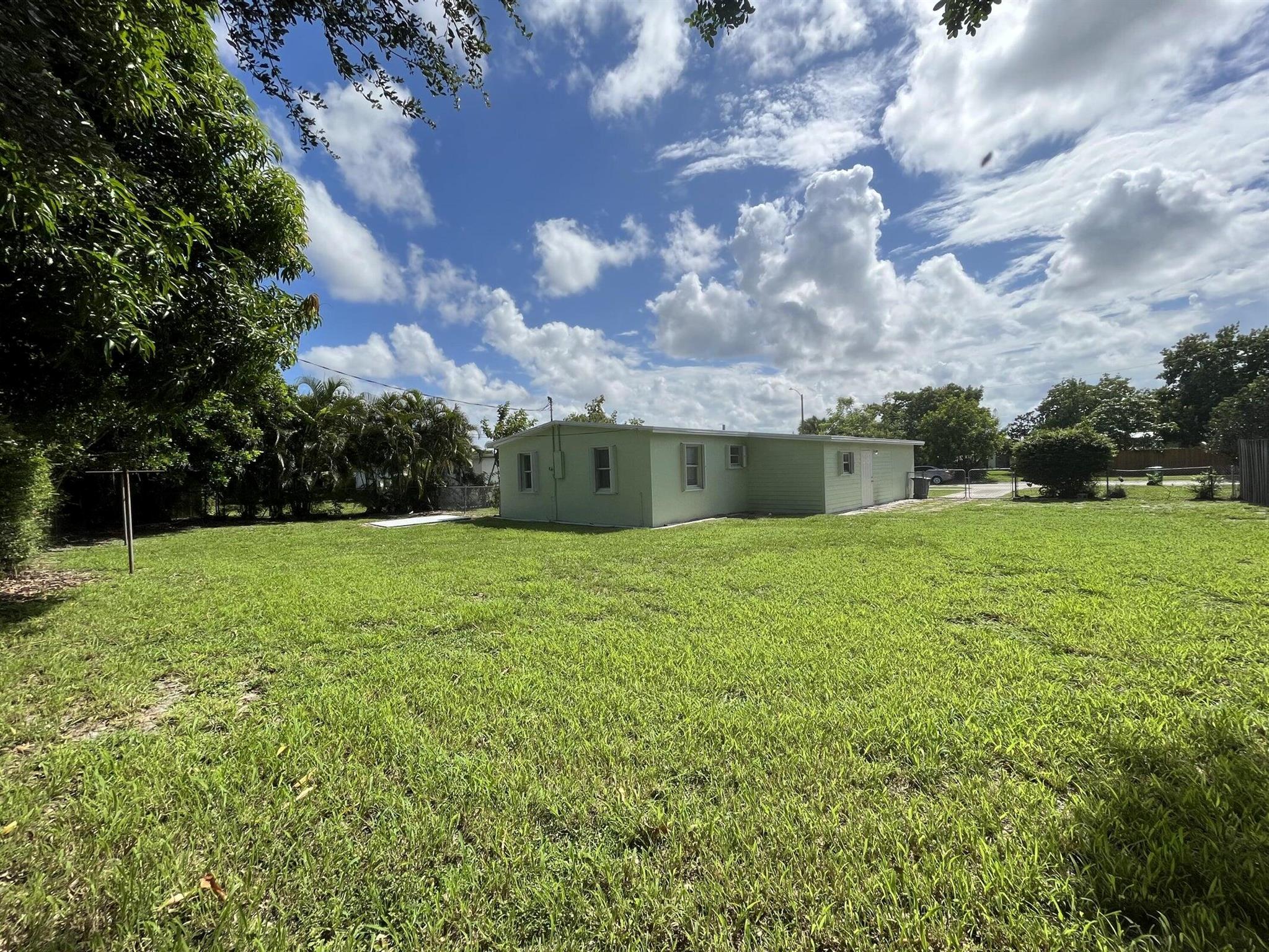 RIVER PARK UNIT 5 - Residential