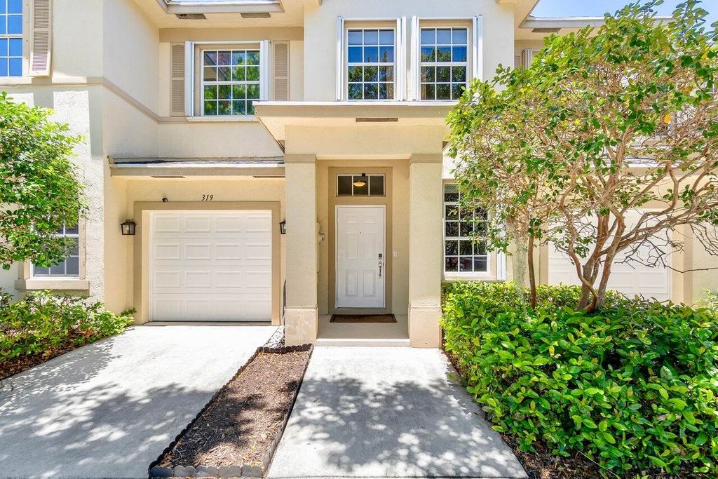 Photo of 319 Spruce Street, Boynton Beach, FL 33426 (MLS # R10990188)