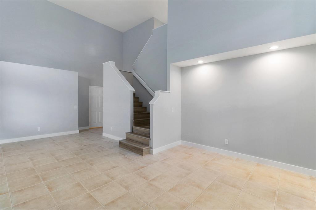 LANSDOWNE - Residential