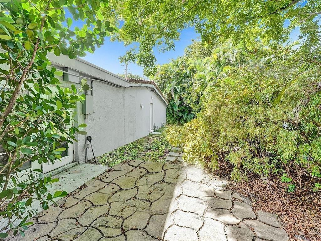 CONNOR ESTATES - Residential Lease